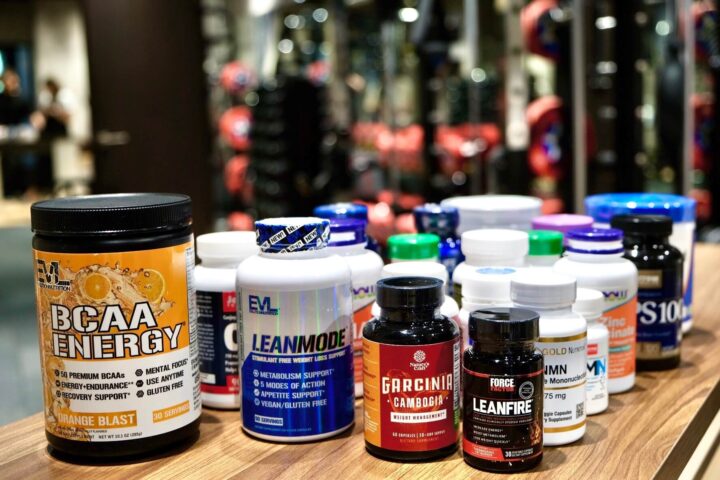 本町駅のジーンモチベーションはダイエットやボディメイクのためにサプリや食事など栄養サポートが充実